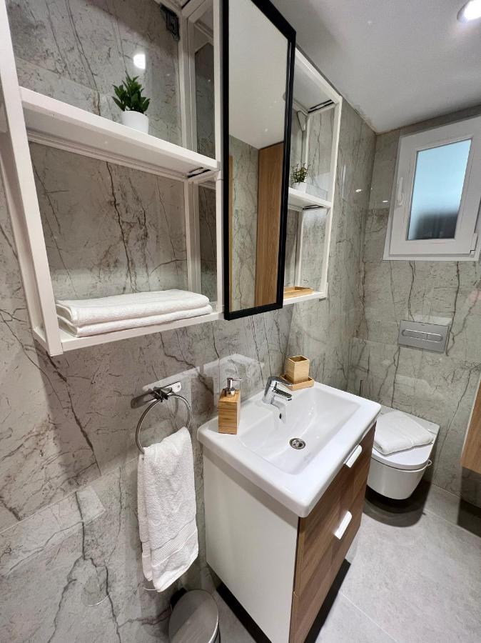 Apartamentos Prestige Suites Malaga I ภายนอก รูปภาพ